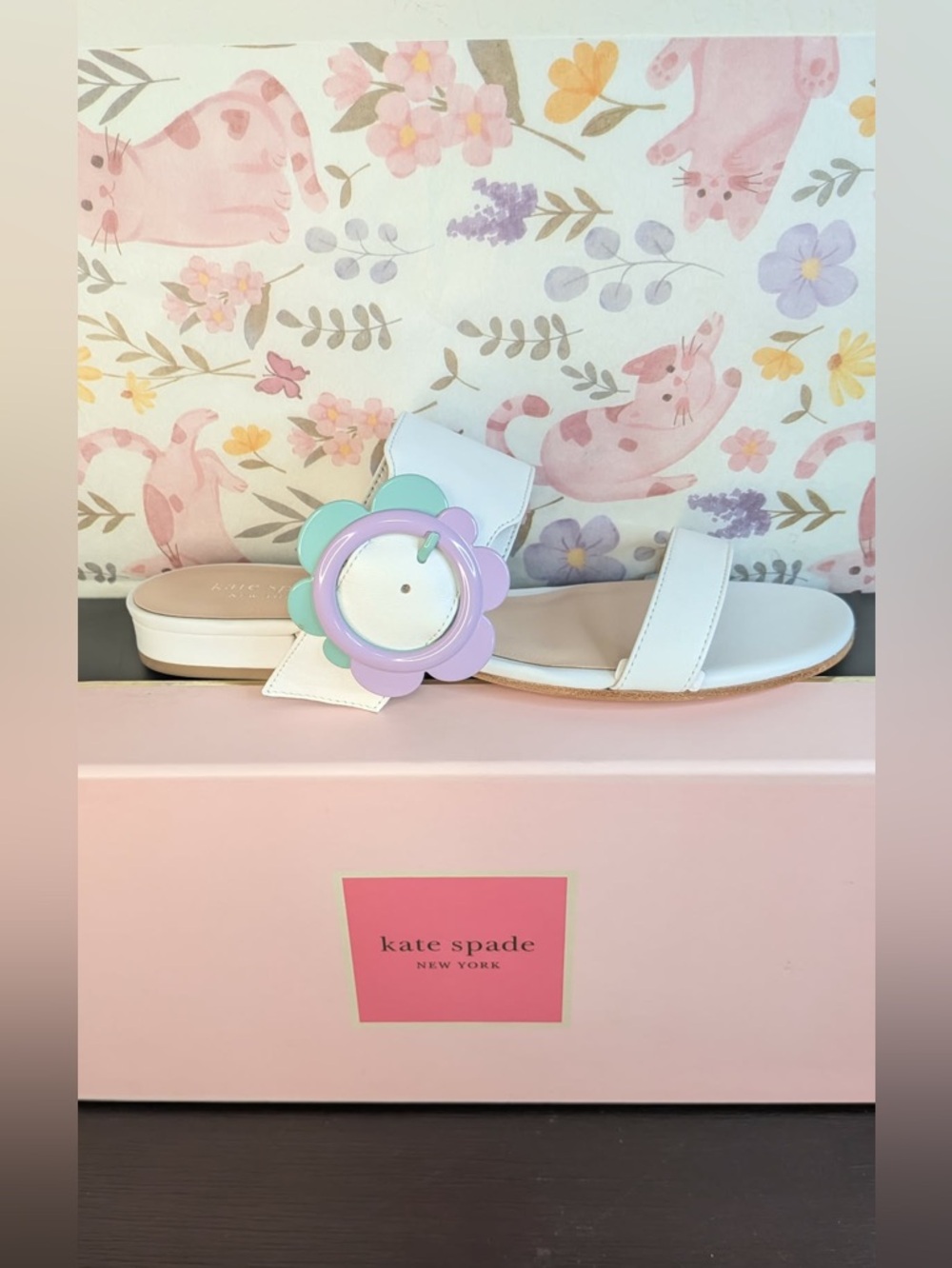 Kate Spade New York Fabi slide sandals white leather floral buckle Size 6.5M NWB